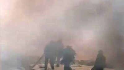 Kahramanmaraş’taki bir tekstil fabrikasının deposunda yangın çıktı.