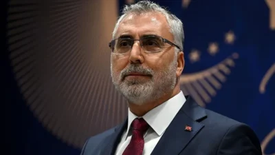 Çalışma ve Sosyal Güvenlik Bakanı Vedat Işıkhan, "Emeklilik sistemiyle ilgili