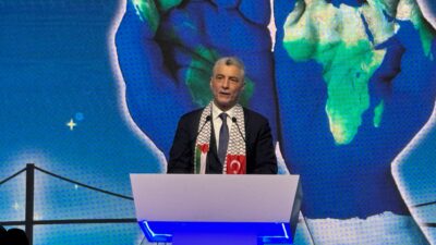 Dünya Helal Zirvesi'nde katılan Ticaret Bakanı Ömer Bolat, "İslam ülkeleriyle