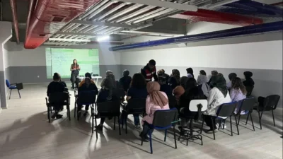 Yozgat İl Jandarma Komutanlığı, Yerköy’deki tekstil fabrikasında çalışan anneler ve