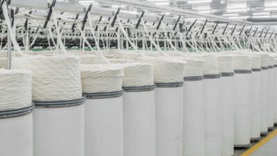 Artan girdi maliyetleriyle sıkıntılı günler geçiren tekstil sektörü artık gelecek