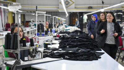 Diyarbakır'ın Bağlar Belediyesi Eş Başkanı Leyla Ayaz, 25 Kasım Kadına