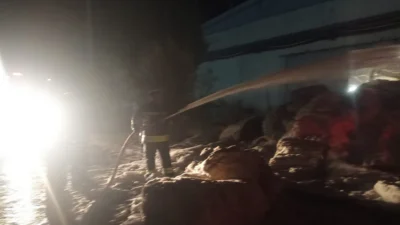 Kahramanmaraş'ın Kavlaklı Organize Sanayi Bölgesi'nde bulunan bir tekstil fabrikasında çıkan