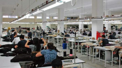 Sırbistan'ın Leskofça (Leskovak) kentinde bulunan iflas halindeki Türk yatırımı "Jeans