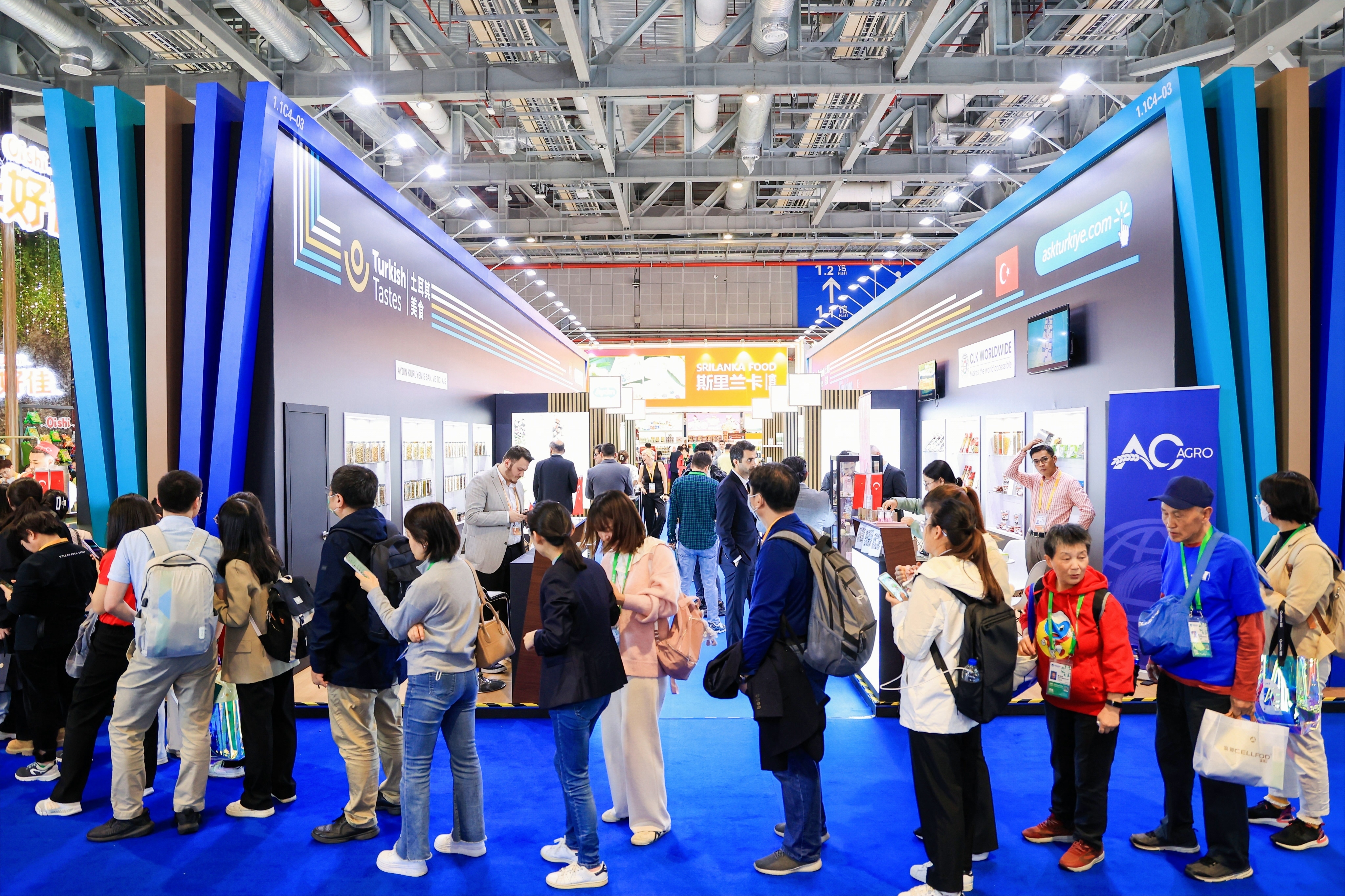 Uluslararası ticarette ihracat anlaşmalarına büyük bir zemin hazırlayan uluslararası fuarlar,