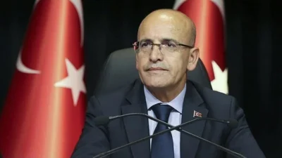 Hazine ve Maliye Bakanı Mehmet Şimşek, yıllık cari açığın yaklaşık