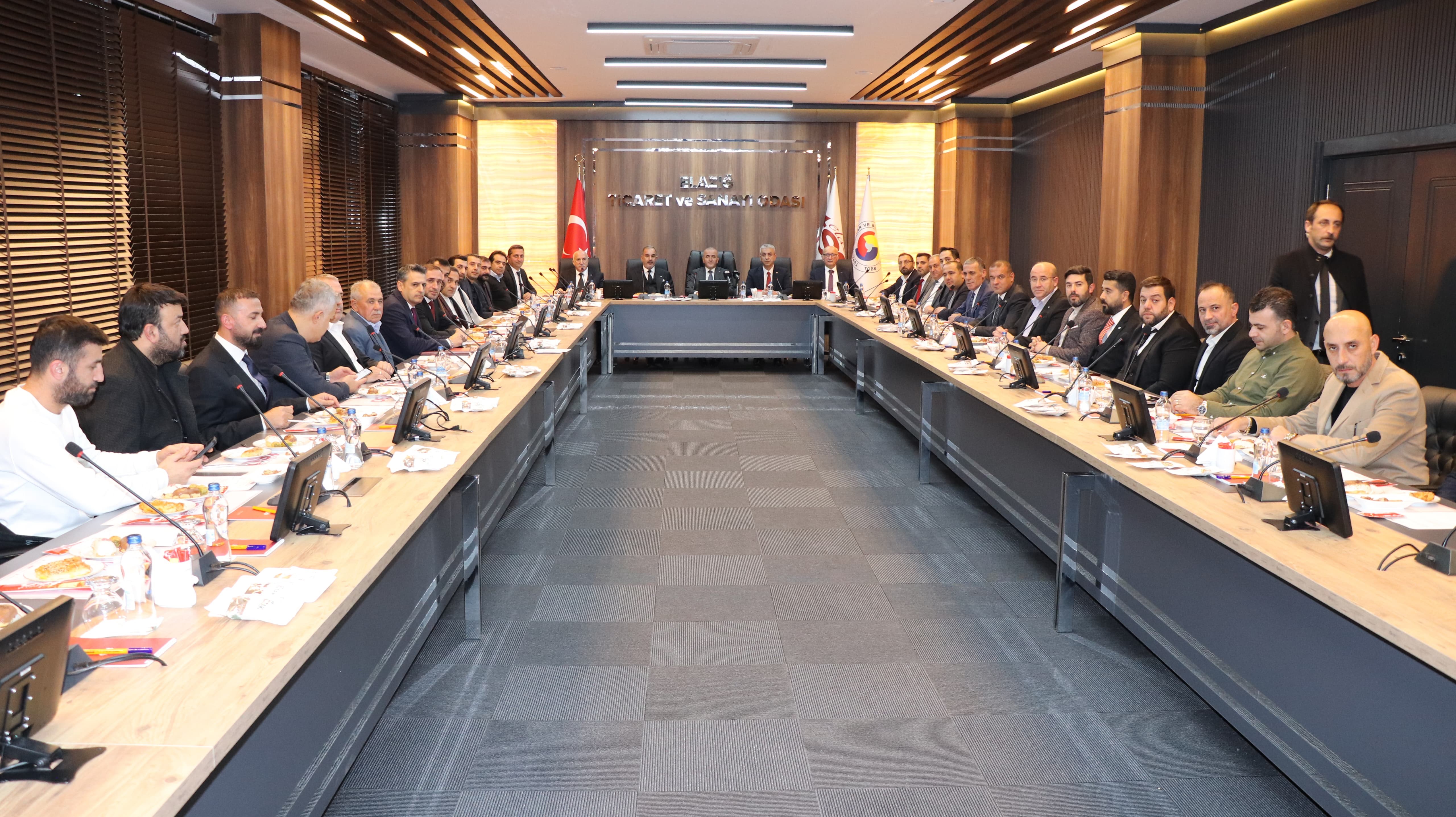 Elazığ Ticaret ve Sanayi Odası Başkanı İdris Alan, tekstil alanındaki