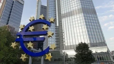 Euro Bölgesi'nde ekonomik aktivite kasım ayında daralarak son 10 ayın