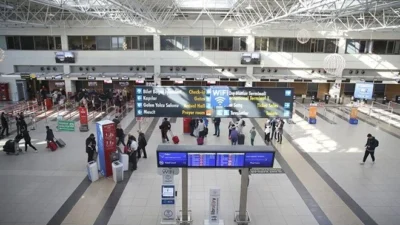 Yurt dışına çıkış harcının pulla ödenmesi 1 Ocak itibarıyla sona