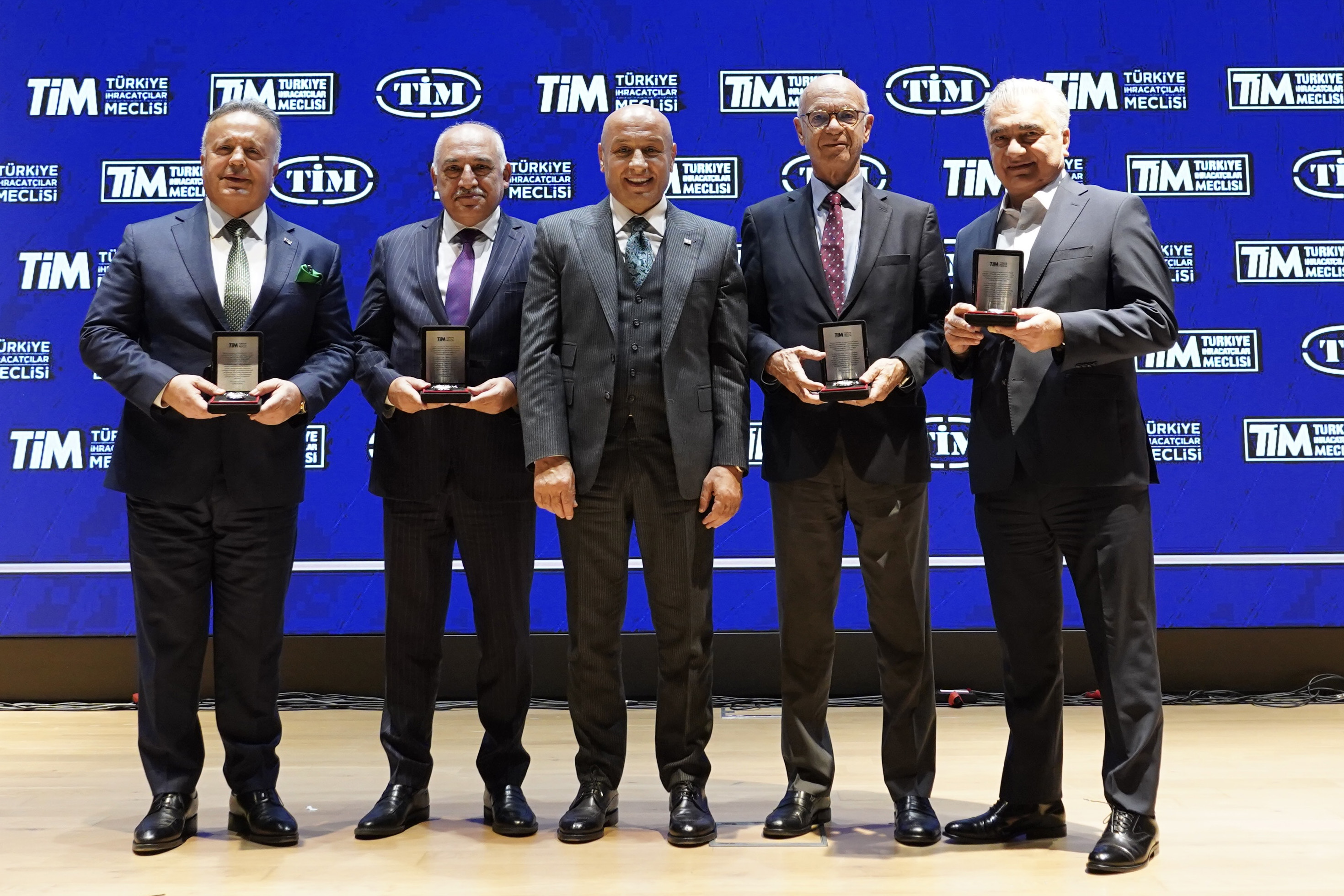 TİM'in 5 başkan ve yöneticileri "Sonsuz Bir İz, Biz TİM'iz" etkinliğinde