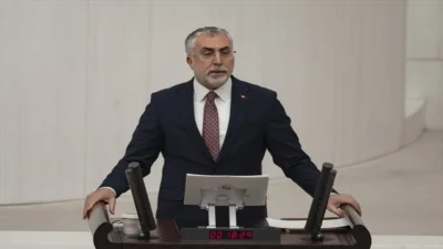Çalışma ve Sosyal Güvenlik Bakanı Vedat Işıkhan, "Asgari ücrette dengeyi