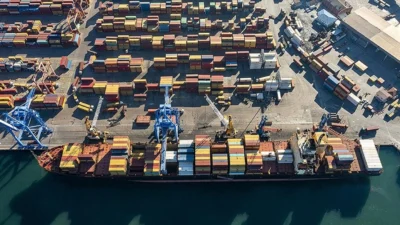 Türkiye'nin Kasım 2025 ihracat rakamları açıklandı. Tekstil en çok ihracat