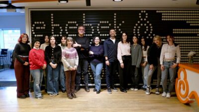 İstanbul Nişantaşı Üniversitesi Meslek Yüksek Okulu Moda Tasarımı Bölümü öğrencileri,