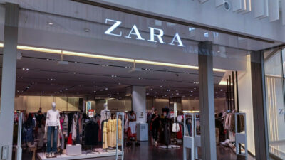 Zara'nın çatı şirketi Inditex düşük maliyet rekabetinin ortasında mağaza ve