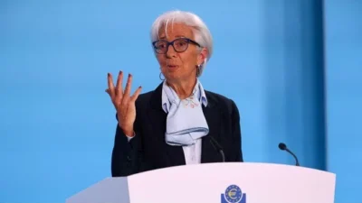 ECB Başkanı Christine Lagarde, Euro Bölgesi'nde enflasyonun daha da düşmesini