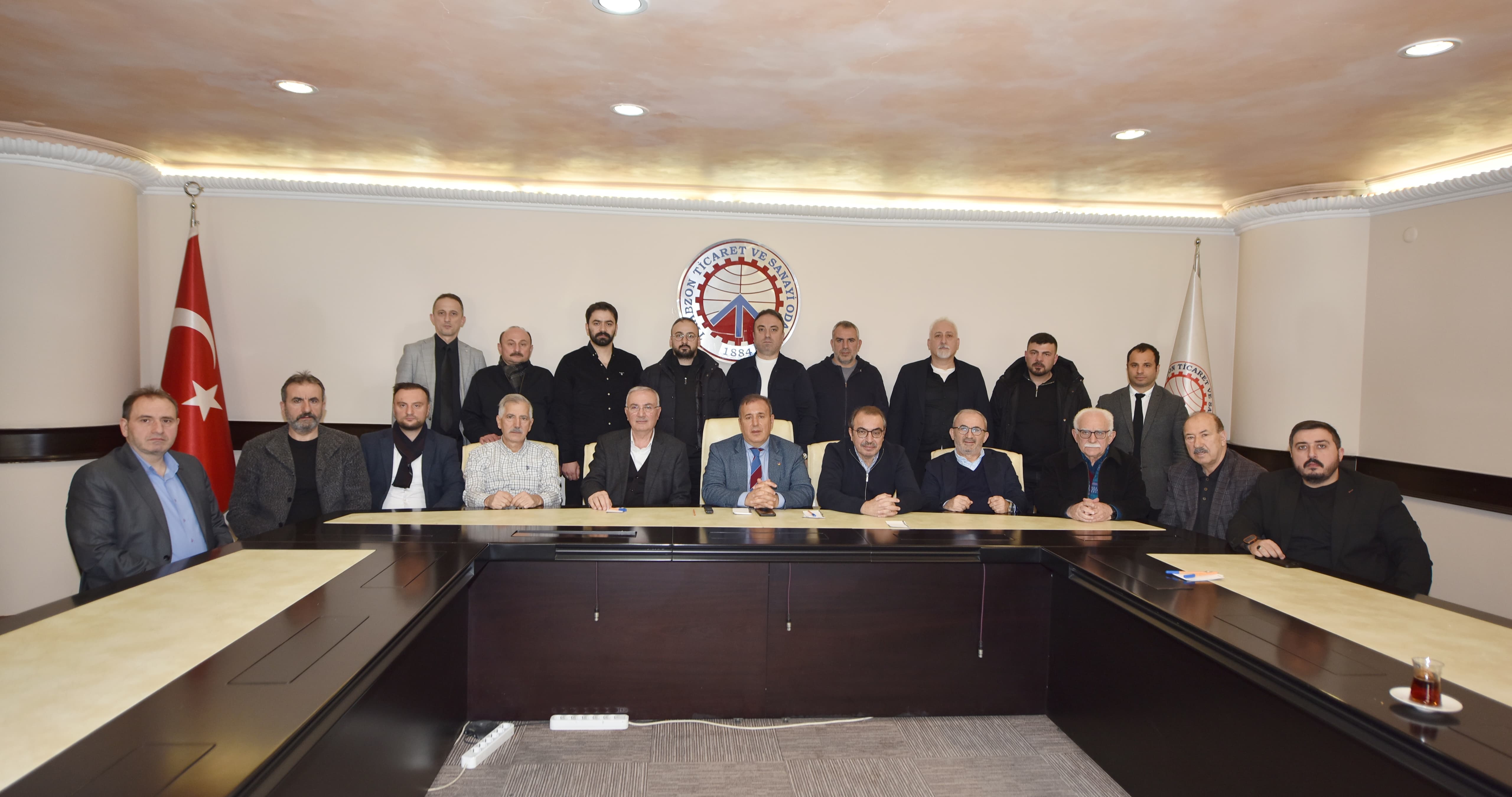 Trabzon'da tekstil, konfeksiyon, deri, ayakkabı ve tuhafiye sektörü temsilcileri, festival