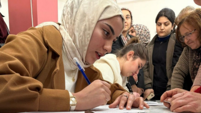 Kahramanmaraş'ın Nurhak ilçesinde belediye tarafından kurulan tekstil atölyesine rekor başvuru
