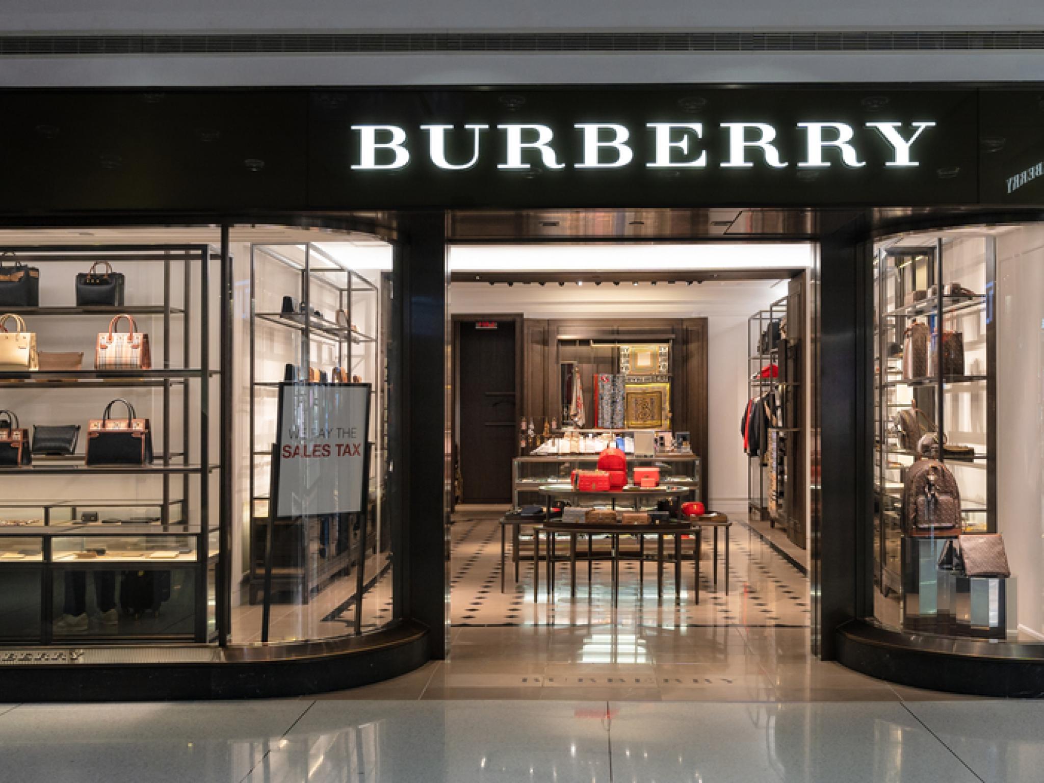 İngiliz lüks moda markası Burberry Group, üçüncü çeyrek perakende gelirlerinde