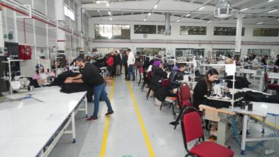 Diyarbakır Büyükşehir Belediyesi Eş Başkanları Serra Bucak ve Doğan Hatun,