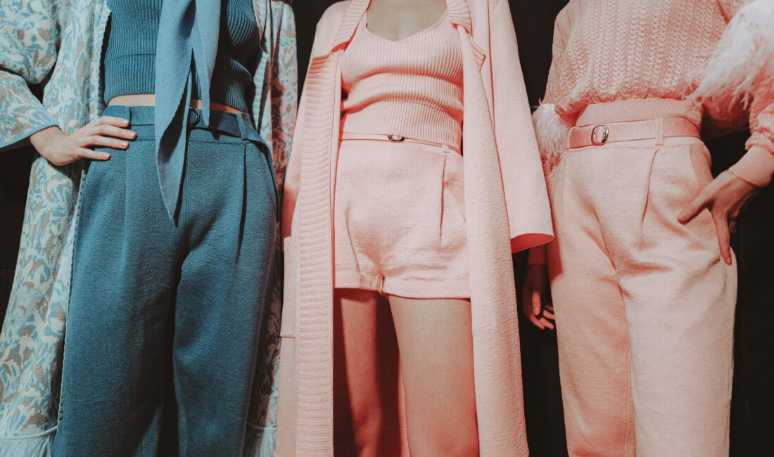 Dünyanın farklı bölgelerinde devam eden savaş ortamı ve siyasi krizler,