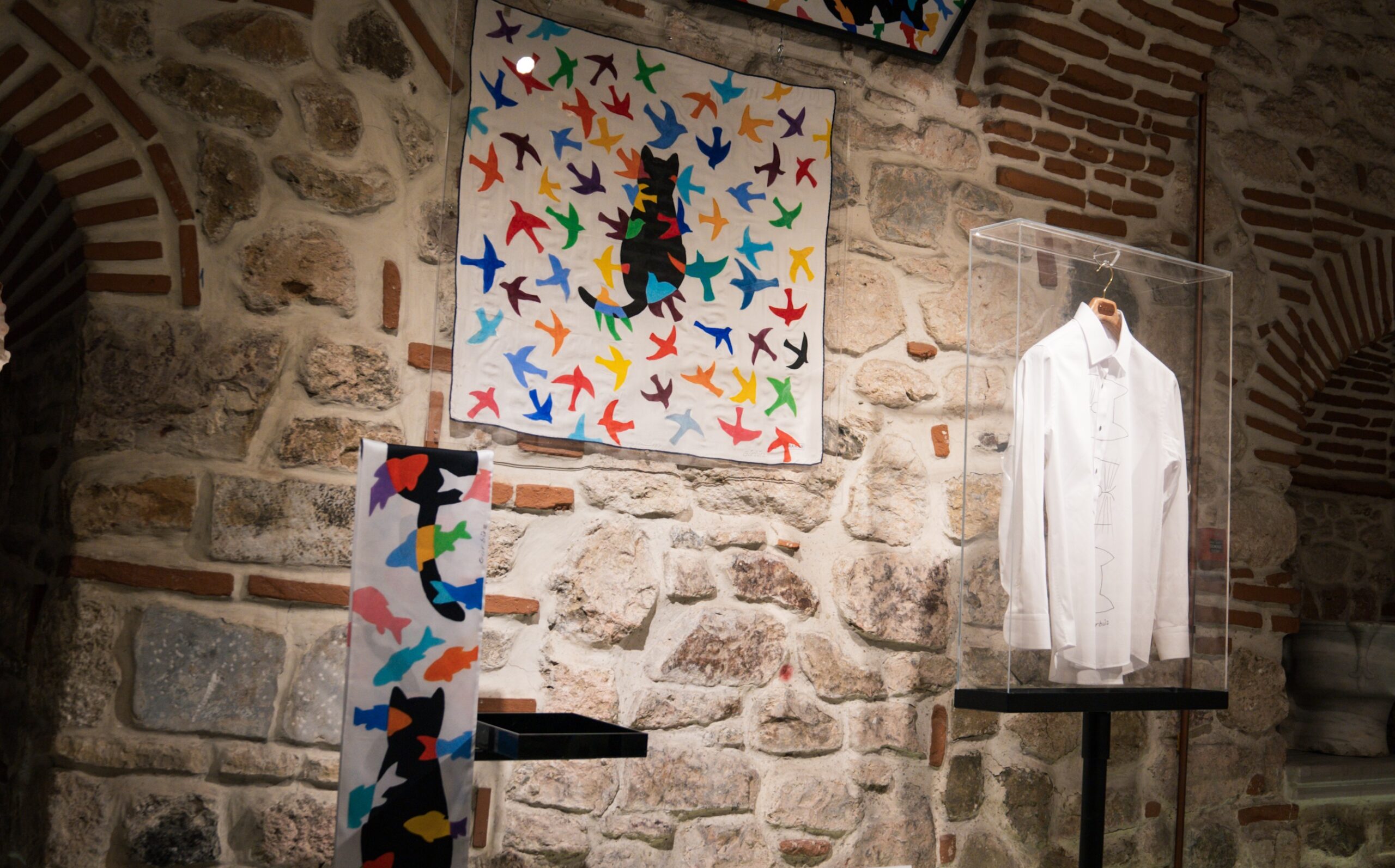 Türkiye’nin önde gelen 20 değerli sanatçısının tasarımlarının SARAR ürünleriyle buluştuğu