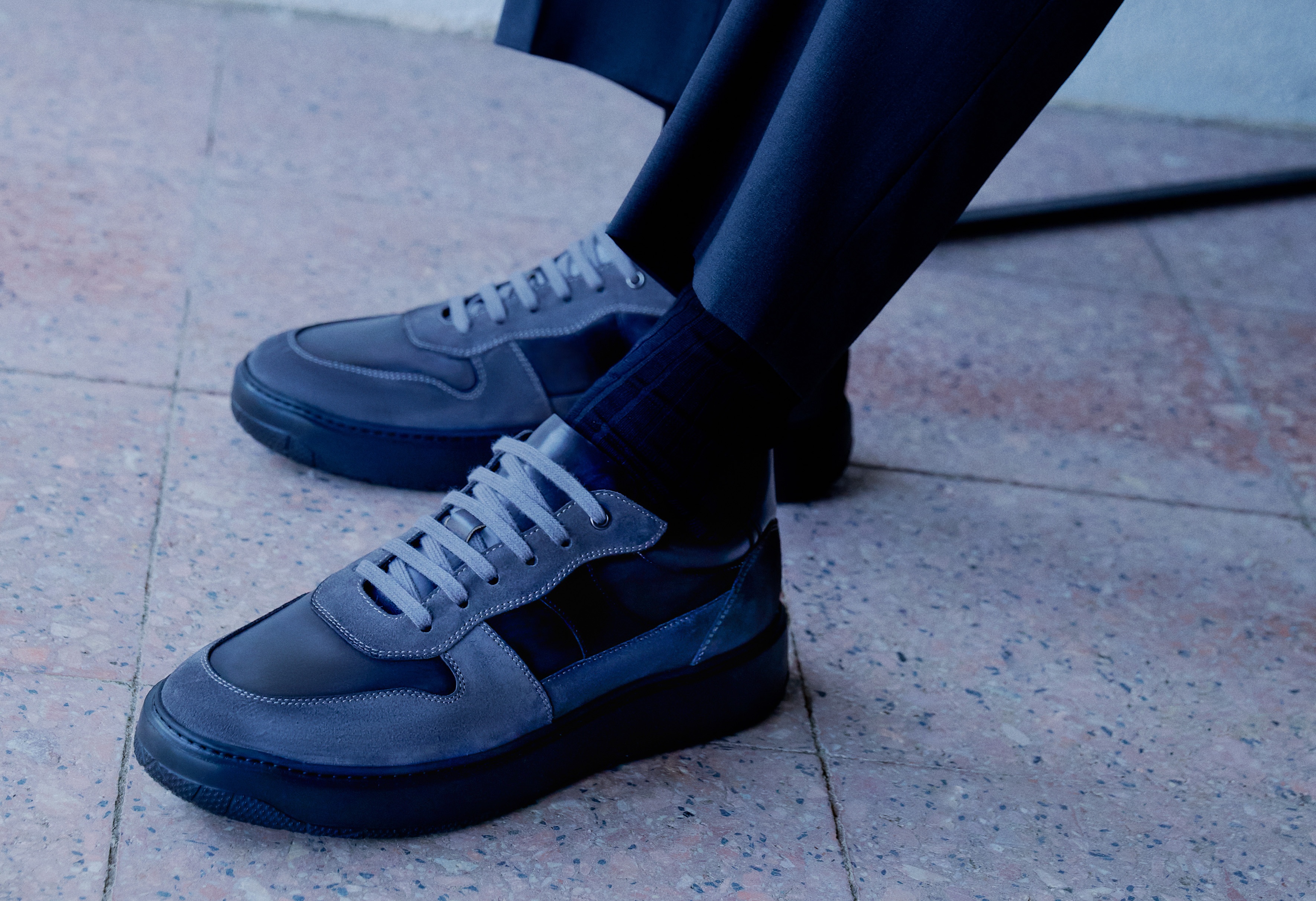 Divarese, sneaker koleksiyonu ile modern şehir hayatının temposuna ayak uydururken,