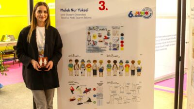 İzmir Ekonomi Üniversitesi (İEÜ) Tekstil ve Moda Tasarımı Bölümü öğrencisi