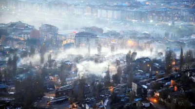 Bursa'da düzenlenen "Tekstil Sektöründe Hava Emisyonu Temiz Üretim Konferansı"nda hava