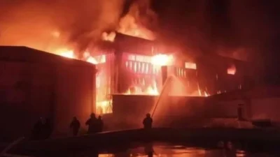 Gaziantep Organize Sanayi Bölgesinde (OSB) bulunan tekstil fabrikasında yangın çıktı.