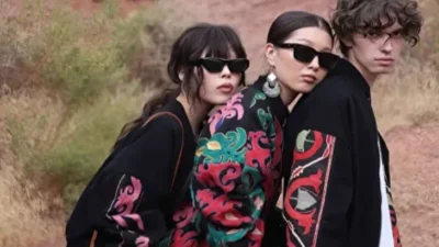 Rus menşeli “Yaka” markasının tasarımlarında Kırgızistan’a ait geleneksel motifleri kullandığı