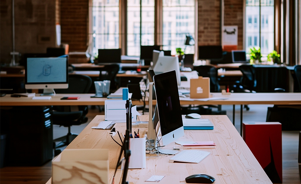 Absenteizm, iş dünyasında verimliliği ve iş akışını ciddi şekilde etkileyen,