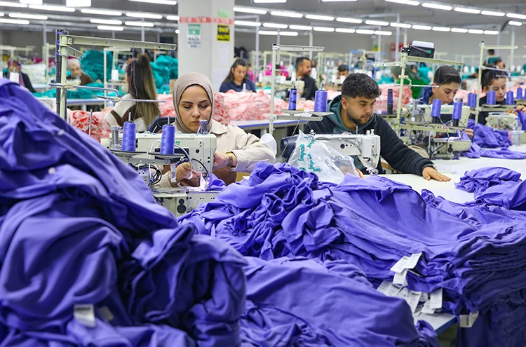Özellikle son yıllarda çeşitli zorluklarla yüzleşen tekstil sektörünün doğru stratejiler