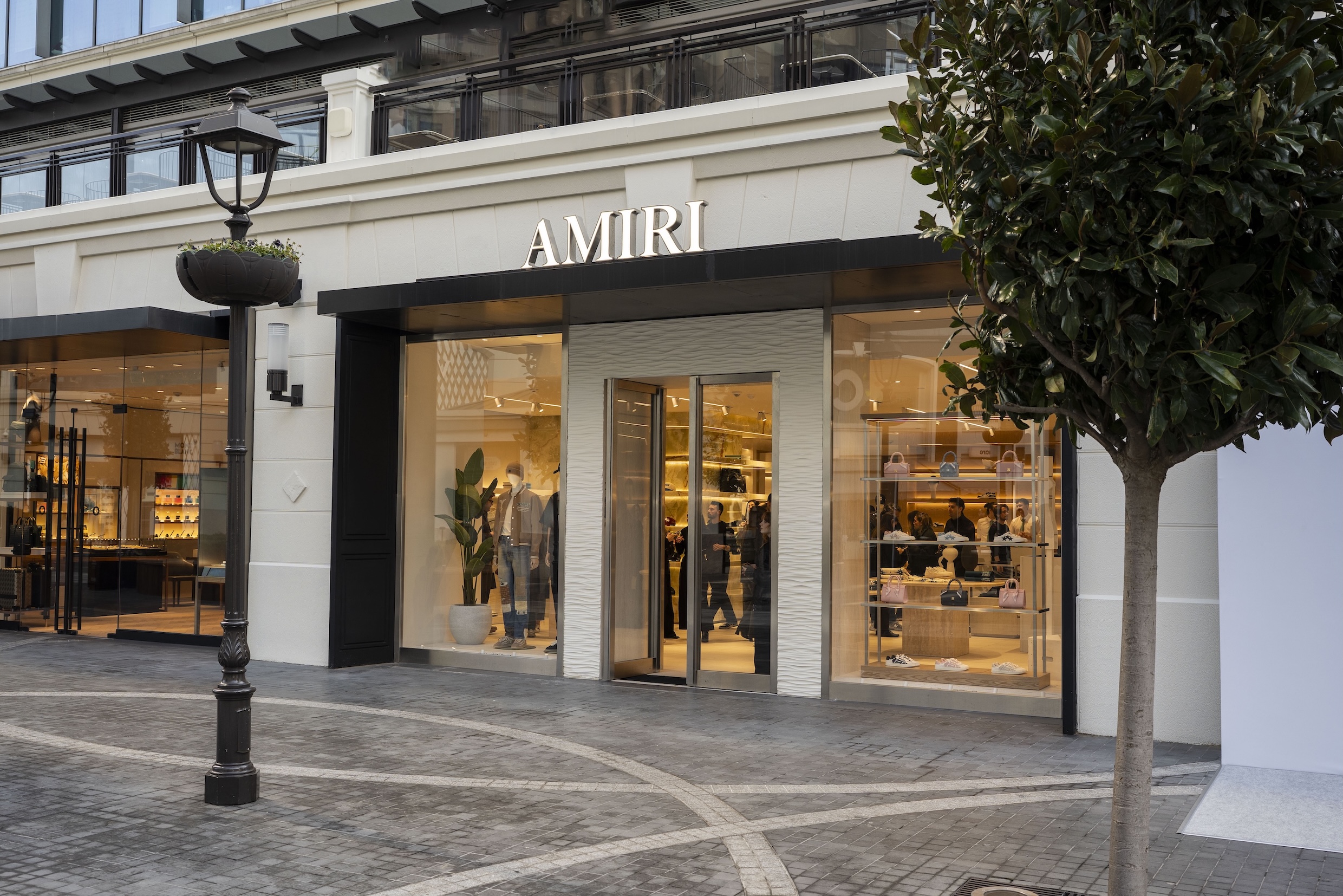  AMIRI, Türkiye’deki ilk mağazasının açılışını, İstanbul Emaar’da özel bir