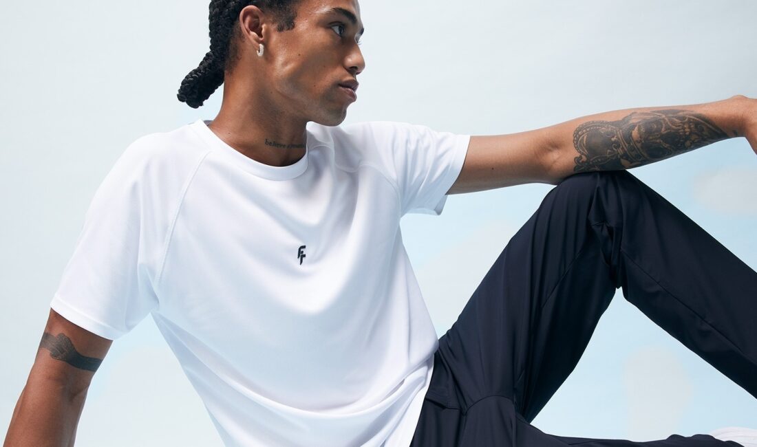 Yenilikçi kumaş teknolojileriyle modaya yön veren DeFacto, erkekler için günün