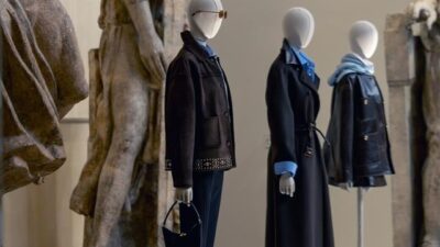 Paris Moda Haftası kapsamında, 10 Mart Pazartesi günü gerçekleşen SANDRO