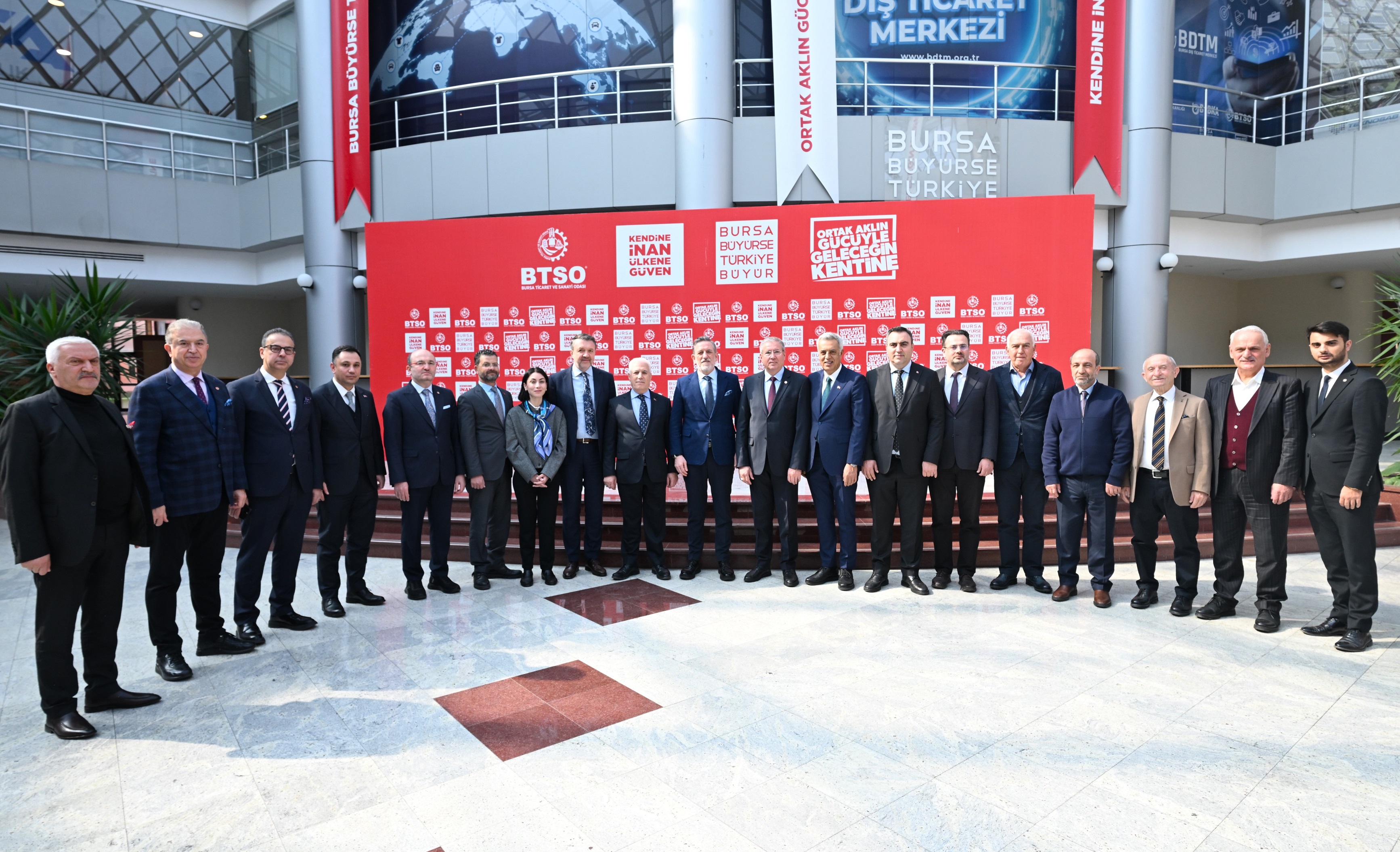 Bursa Büyükşehir Belediye Başkanı Mustafa Bozbey, Bursa Ticaret ve Sanayi