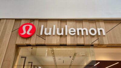 Spor giyim şirketi Lululemon Athletica (LULU), dördüncü çeyrek finansal sonuçlarını