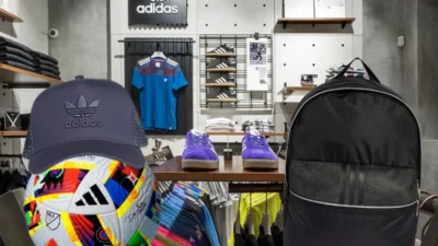Dünyaca ünlü Alman giyim markası Adidas, Çin'de üretim pahalıya gelince