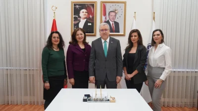 Ege bilim ekibinin "Geri Dönüştürülmüş Pamuk İçerikli Süprem Kumaşların Performans