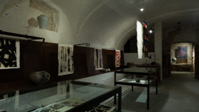 İspanya'nın önemli kültür kurumlarından Real Fábrica de Tapices, Japon sanatçı