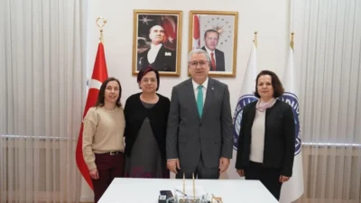 Ege Üniversitesi akademisyenlerinin geliştirdiği mikrobiyolojik havuzlama yöntemi, kenevir lifinin verimini