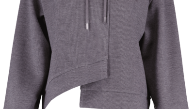 Colin’s, günlük şıklığı ve zamansız tarzı buluşturan geniş ürün yelpazesiyle