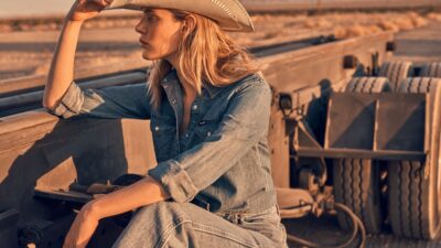 Wrangler, Anneler Günü’nü doğal şıklık ve rahatlık unsurlarına dayandırdığı yeni