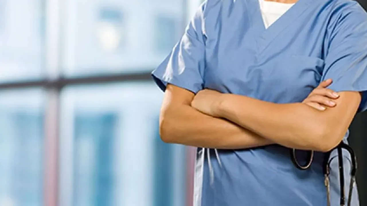 Birlik Sağlık-Sen Giresun İl Başkanı Cengiz Saydere, kamu çalışanlarının onuruna