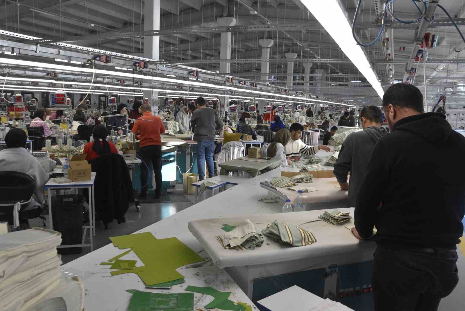 Bitlis'te devlet teşvikleri sayesinde açılan tekstil fabrikalarının sayısı 120'ye çıktı.