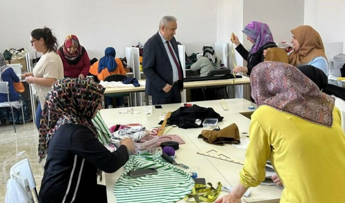 Niğde Halk Eğitimi Merkezi tarafından düzenlenen Giyim ve Üretim Teknolojileri