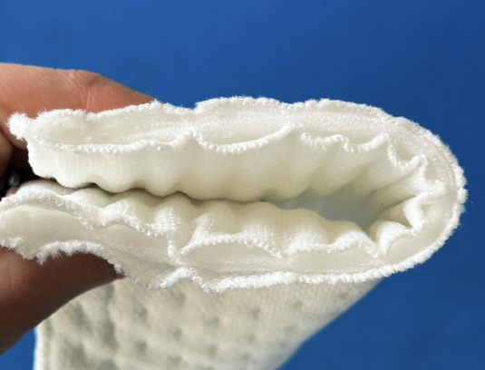 Alman tekstil inovasyon şirketi Born GmbH, Dresden'deki Akıllı Tekstiller Merkezi'nde