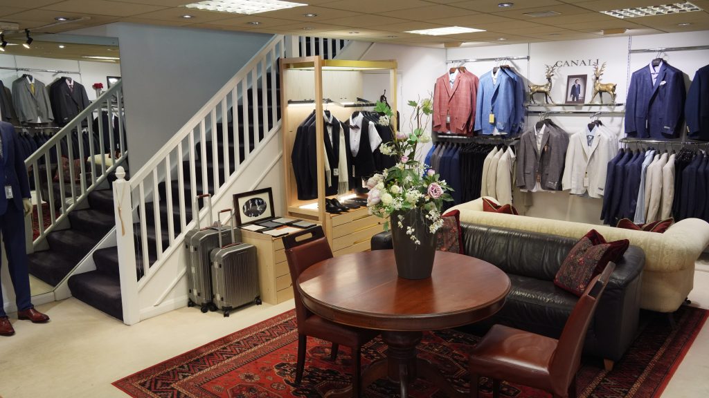 157 yıllık geçmişiyle İngiltere'nin simgelerinden biri olan mağaza artık kepenk