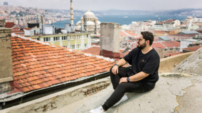 Almanya'da büyüyen, Türkiye'de kök salan tasarımcı Bünyamin Aydın, Les Benjamins