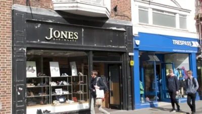 53 yıllık Avusturyalı moda zinciri Jones, ekonomik zorluklar nedeniyle kapanma